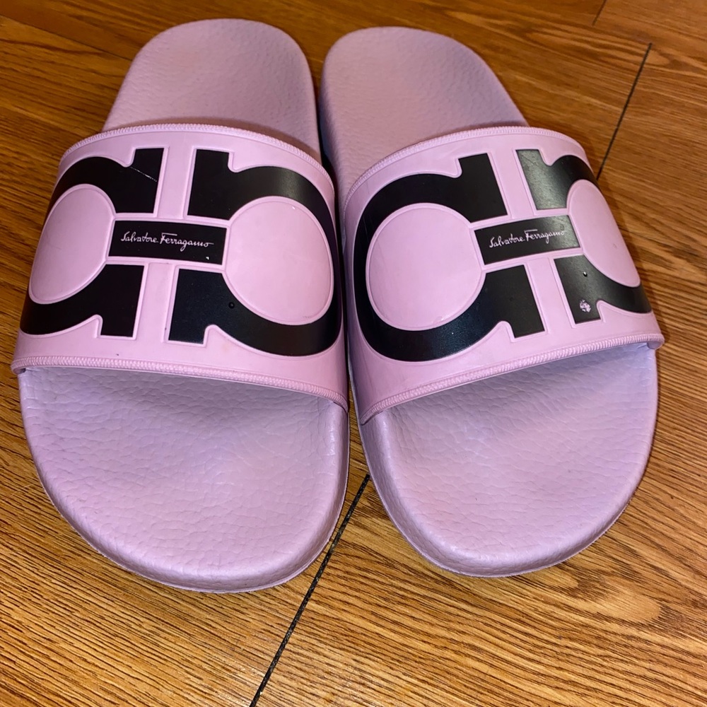 Salvatore ferragamo slides